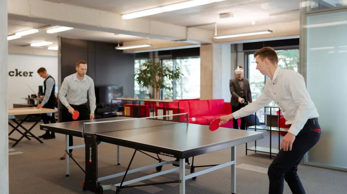 Foldable Table Tennis Table